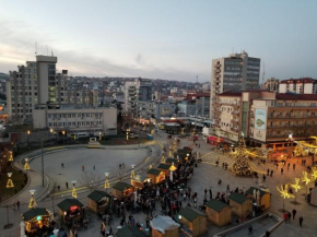 Гостиница Super Central & Panoramic - Leo's Apartment  Priština